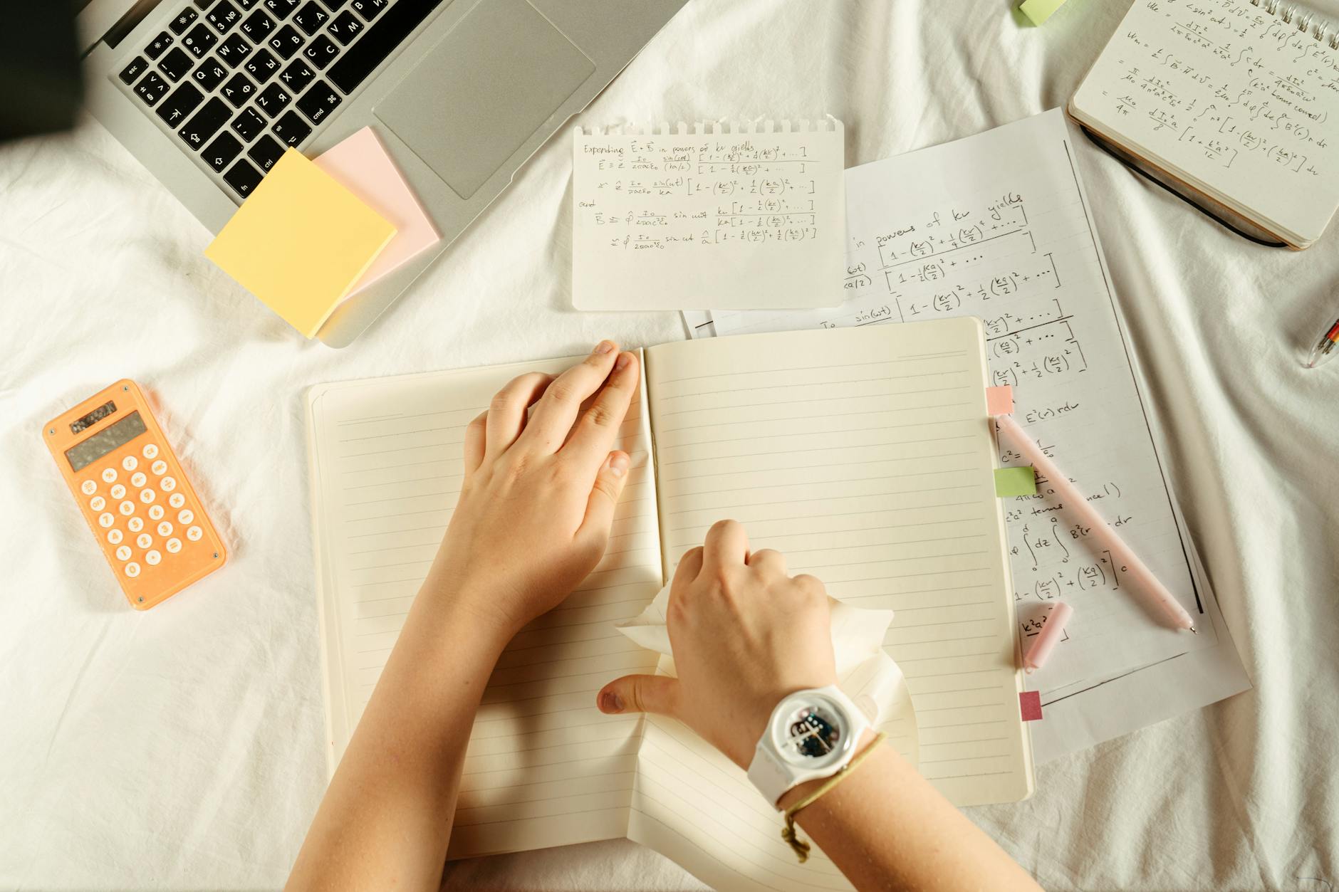 Comment faire une fiche de révision en maths : format efficace et exemples